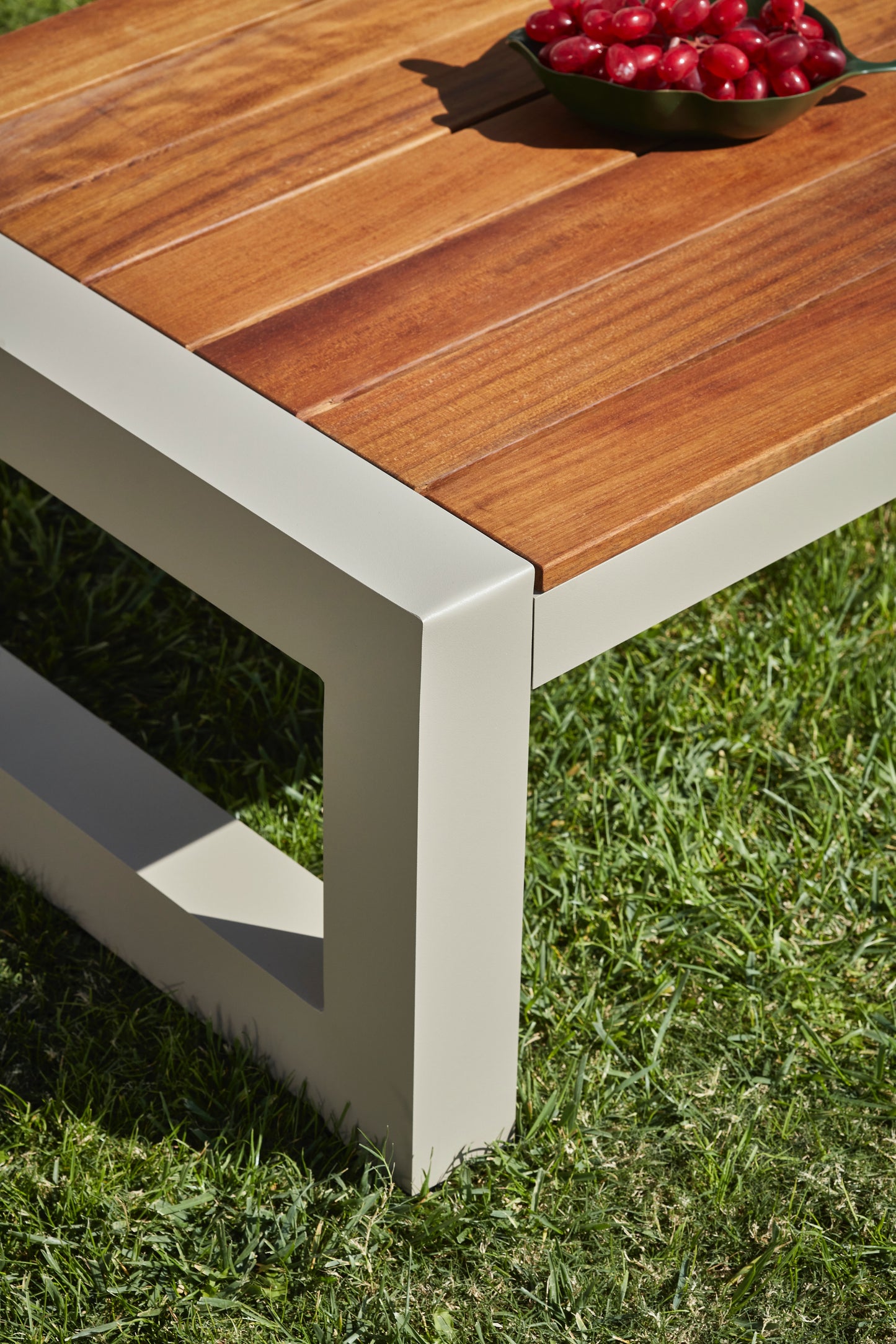 Monza Aluminum Garden Balcony Seating Group with Coffee Table