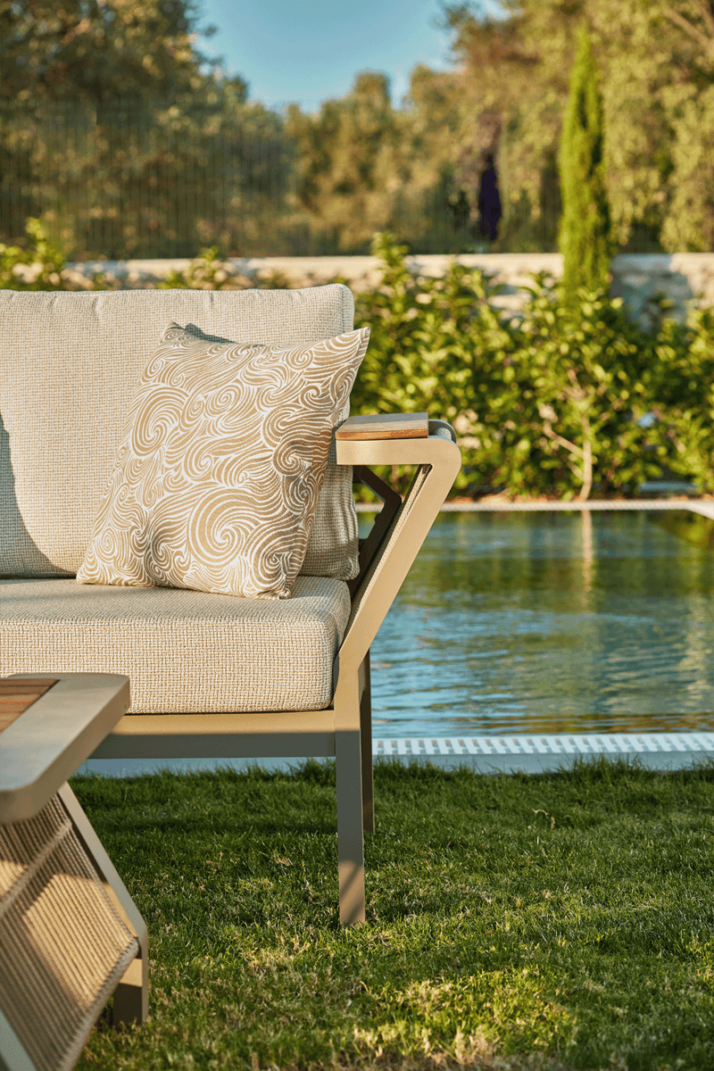 Vicenza Aluminum Garden Balcony Seating Group with Coffee Table