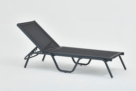 Haute Outdoor Lounge Chair with Mesh Fabric – Weather-Resistant & Stylish