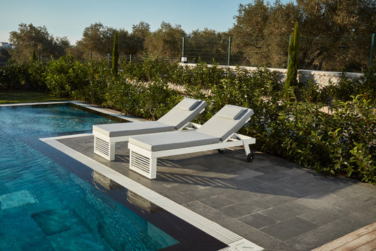 Taj Mahal Aluminum Sunbed with Olefin Fabric – Elegant &amp; Durable for Outdoors